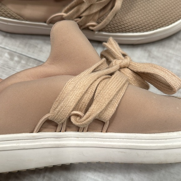 💕SOLD💕Steve Madden Lancer Blush Women’s Sneakers - Picture 7 of 10